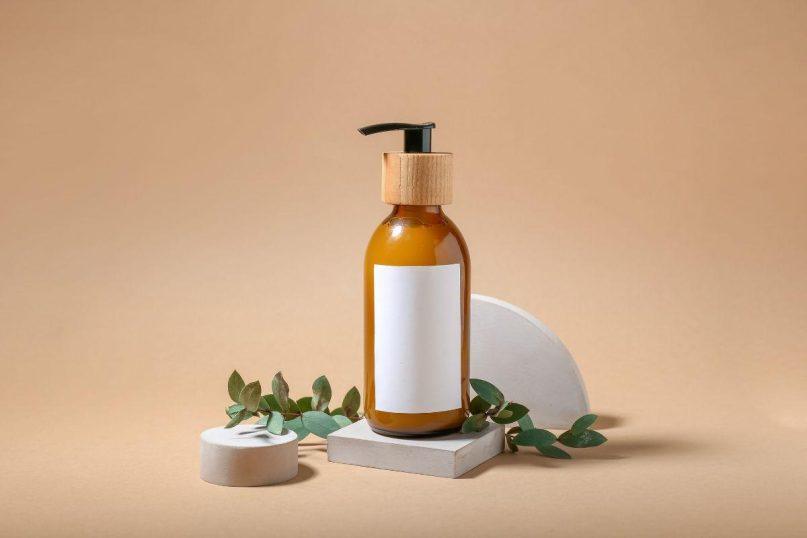 Kuo galima papildyti šampūną norint pagerinti plaukų būklę: ekspertai įvardijo 5 geriausius variantus