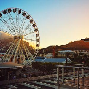 Kuri šalis turi tris sostines ir kodėl taip susiklostė?