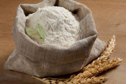 Lauro lapas ne tik prieskonis – jis apsaugo nuo kenkėjų ir valo orą namuose