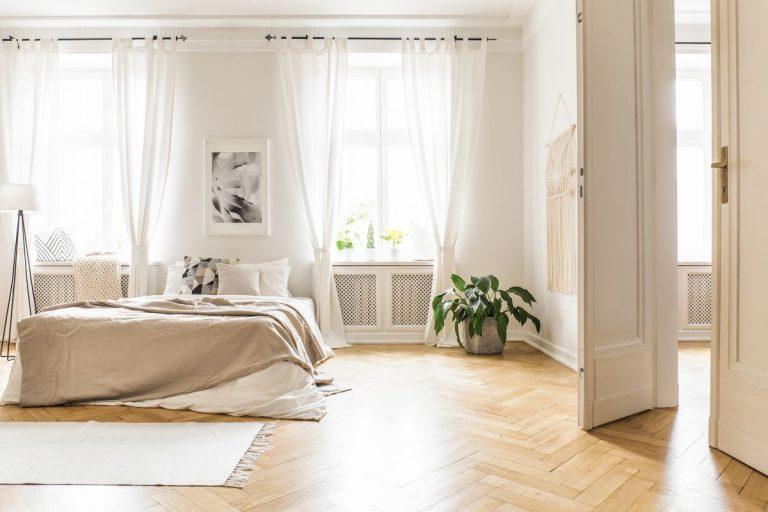 Lova – pagrindinis miegamojo akcentas
