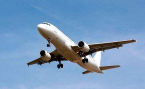 Lufthansa pranešė apie plataus masto skrydžių mažinimą: kokie reisai bus atšaukti?