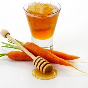 Morkos, citrina ir medus padės nugalėti peršalimo simptomus!