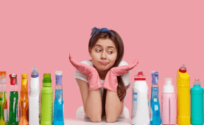 Ne tik spintelėje po kriaukle. Sužinokite, kur ir kaip laikyti valymo priemones