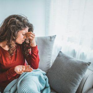 Neurologė papasakojo, kas gali sukelti migreną