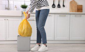 Paprastas triukas: įberkite tai ant šiūkšledėžės dugno ir pamirškite nemalonius kvapus