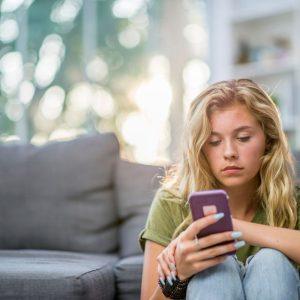 Pasmerkti vienatvei: kodėl tiek daug žmonių neranda sielos draugo?