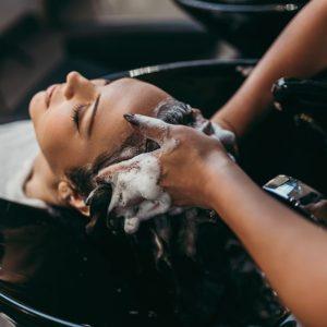 „Saloninis insultas“ – pavojus, apie kurį nežino daugelis