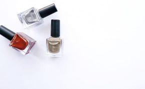 Seno nagų lako neišmetu. Aš naudoju jį, kai turiu problemų namuose