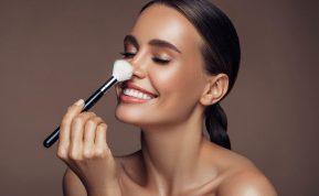 Šie patarimai padės išsiaiškinti, kokios priemonės geriausiai tinka makiažui
