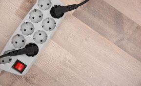 Šie prietaisai naudojami su ilgintuvu gali tapti tikras pavojus jūsų namams