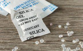 Silikagelis – kam iš tikrųjų skirtos šios mažos pakuotės ir kodėl jų nereikėtų išmesti