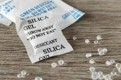 Silikagelis – kam iš tikrųjų skirtos šios mažos pakuotės ir kodėl jų nereikėtų išmesti