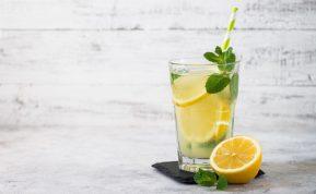 Šis gėrimas tirpdo pilvo riebalus ir atgaivina kūną