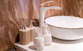 Šlykšti viešbučių paslaptis, dėl kurios aš nustojau naudoti jų siūlomus higienos reikmenis