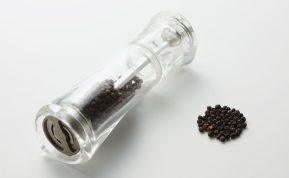 Sužinokite, kodėl į skalbimo mašiną verta įdėti juodųjų pipirų!