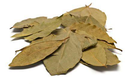 Sužinokite, kodėl senovėje namuose kartais degindavo lauro lapus!