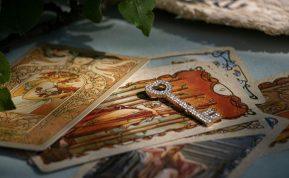 Taro kortų skaitytoja Ana atskleidė pavojingiausią lapkričio dieną
