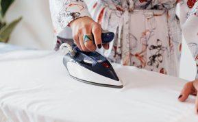 Tinkama lygintuvo priežiūra: ką daryti, kad ant drabužių neliktų dėmių?