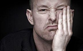 Trys moksliškai įrodyti būdai, kurie padės per penkias minutes atsikratyti blogos nuotaikos