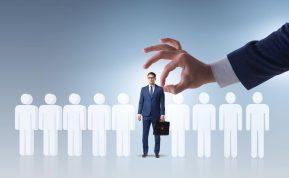 Yra tam tikras darbuotojų tipas, kuris visada yra paaukštinamas pareigose