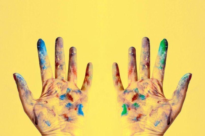 Žiemos stebuklas iš vaistinės: paprastas tepalas, kuris išgelbės jūsų rankas