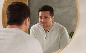3 būdai, kaip pamilti savo atvaizdą veidrodyje