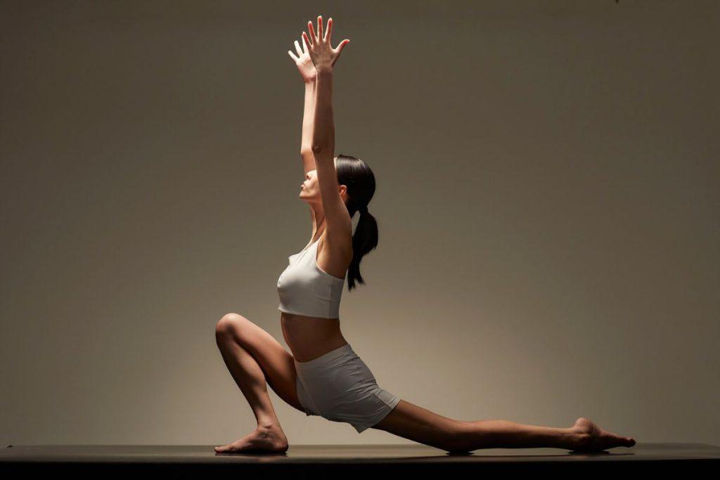 5 patarimai, kurie jums padės paprasčiau valdyti neigiamas emocijas. Išbandykite jogą