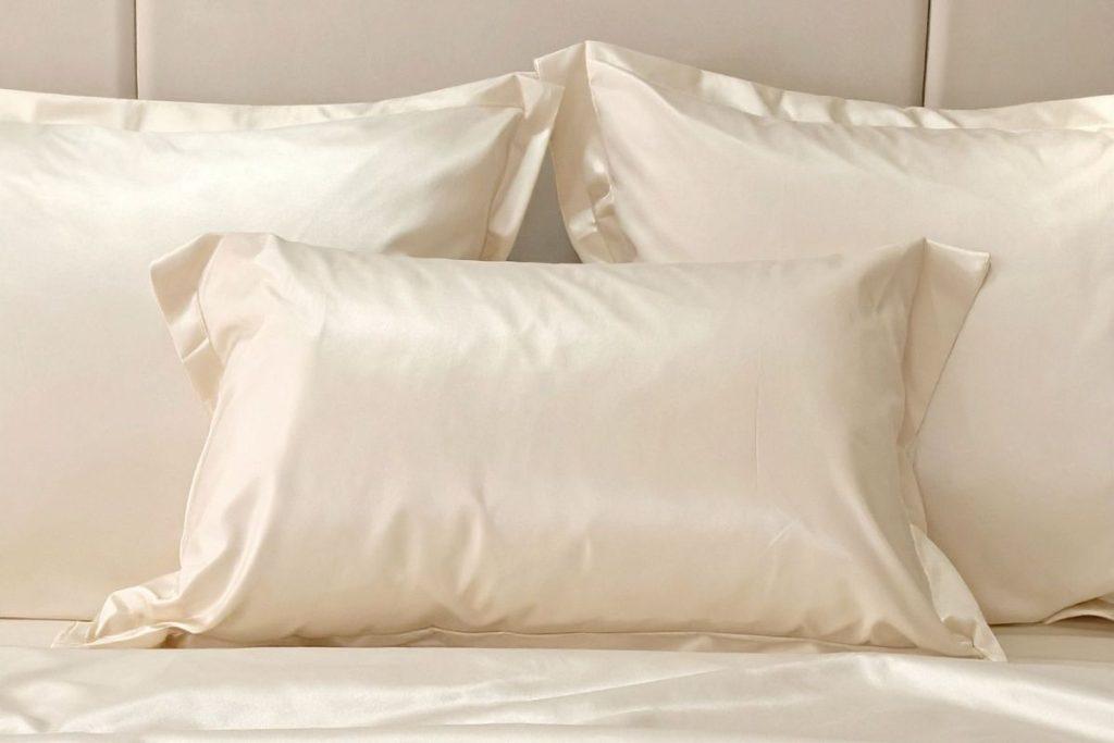 9 gudrybės, kurių kirpėjas nenori atskleisti. Pasinaudokite jomis! Šilko nauda plaukams