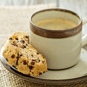 Biscotti su vyšniomis ir lazdynų riešutais