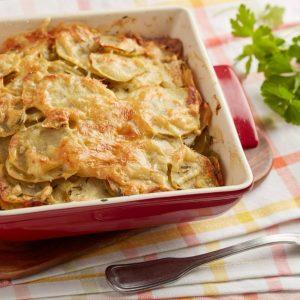 Bulvių griežinėliai grietinėlėje