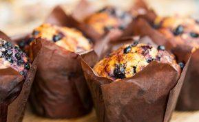 Cinamoniniai bananų ir šilauogių keksiukai