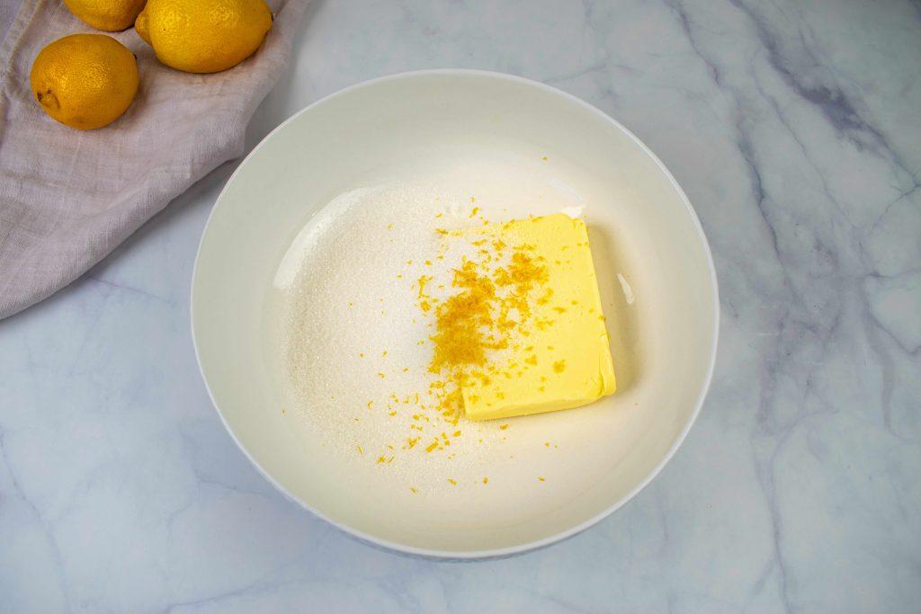 Citrininiai keksiukai su aguonomis. Sviestas