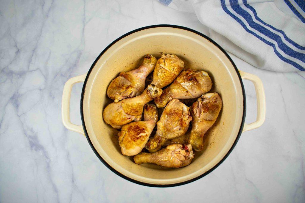 Ganos įkvėptas Kalėdinis vištienos troškinys. Apkepta vištiena