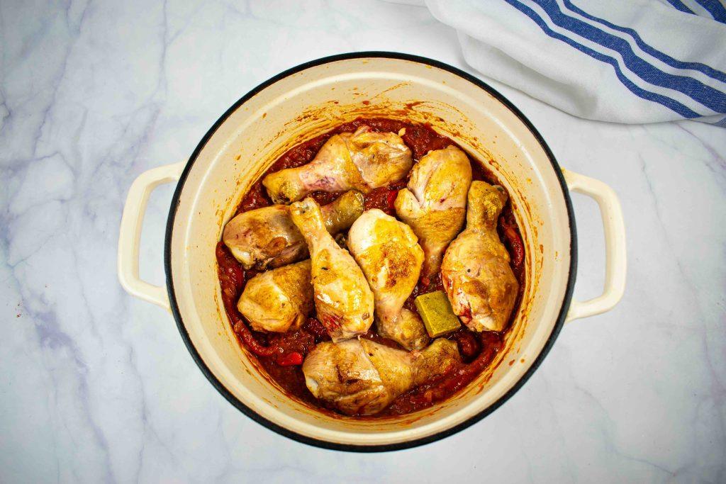 Ganos įkvėptas Kalėdinis vištienos troškinys. Sudėta vištiena