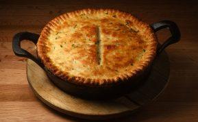 Kreminis vištienos pyragas su traškia plutele