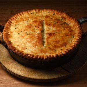 Kreminis vištienos pyragas su traškia plutele