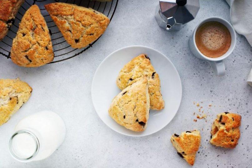 Pusryčių bandelės su šokoladu ir apelsinais