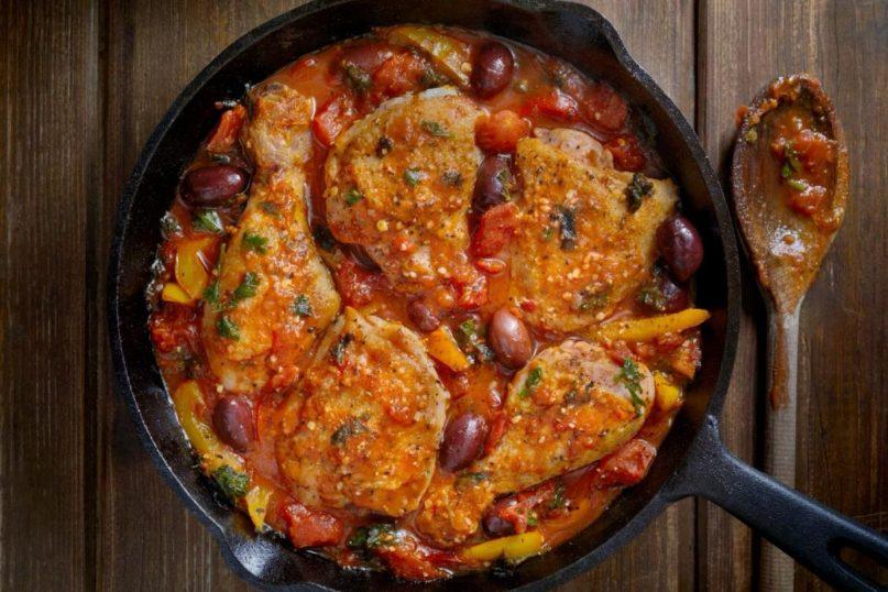 Vištiena sodriame padaže