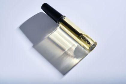 Aaliejus storoms ir ilgoms blakstienoms, jį rekomenduoja visi makiažo meistrai