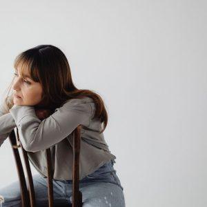 Ar kada nors jautėtės įstrigę savo mintyse? Sužinokite, kaip išvengti tunelinio mąstymo spąstų