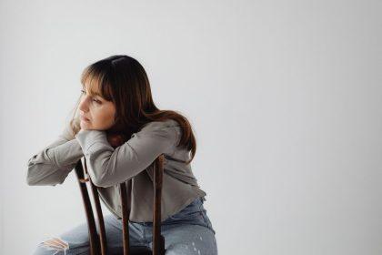 Ar kada nors jautėtės įstrigę savo mintyse? Sužinokite, kaip išvengti tunelinio mąstymo spąstų