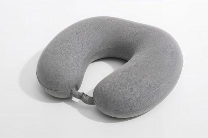 Ar tinkamai naudojate kelioninę pagalvę?