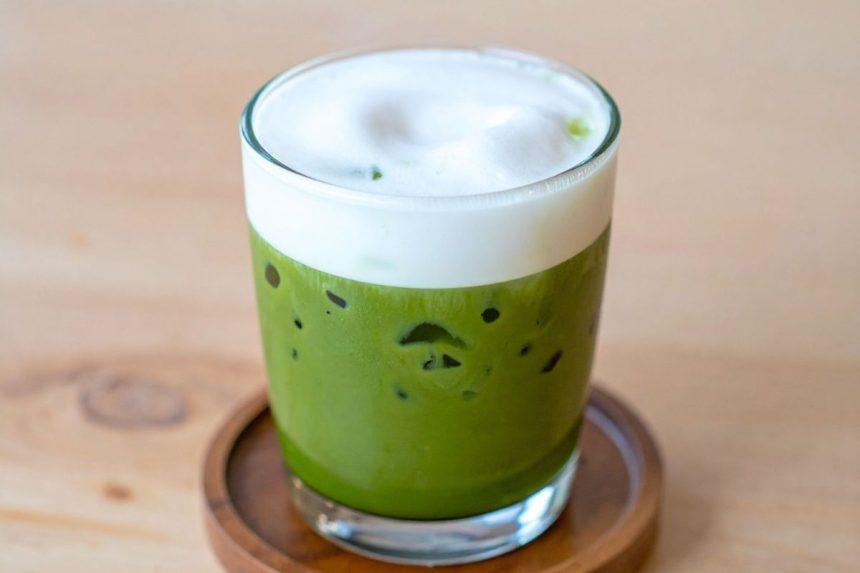 Ar žalioji arbata su pienu padeda numesti svorio?