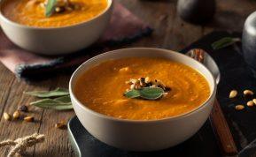 Atraskite morkas iš naujo: 2 taupūs trintų morkų sriubų receptai