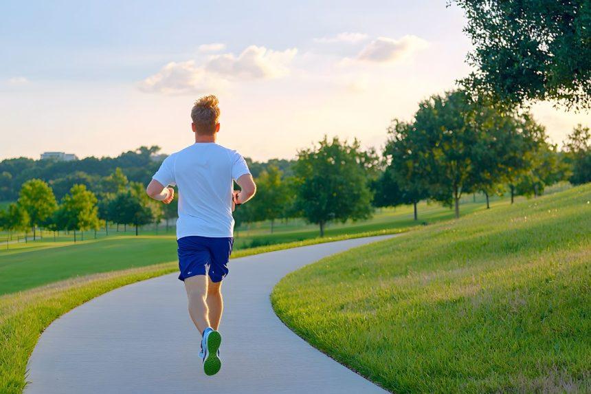 Bėgimo poveikis smegenims: kaip bėgimas veikia mūsų nuotaiką ir protinę sveikatą