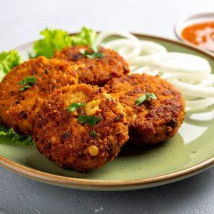 Pasigaminkite tobulus kotletus: pamirškite džiūvėsėlius, su šiuo ingredientu skirtumas bus akivaizdus!