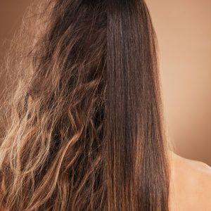 Blogi įpročiai, kurie žiemą atima iš mūsų plaukų grožį ir stiprumą