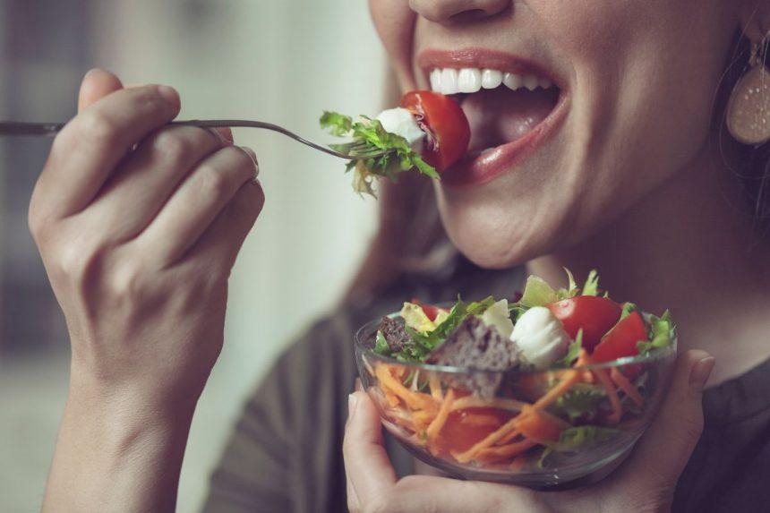 Mitybos specialistės patarimai, kaip pakeisti mitybą, kad ilgiau išliktumėte sotūs