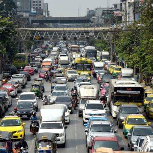 Meditacijos kamščiuose: kaip naudingai praleisti nuobodų laiką?