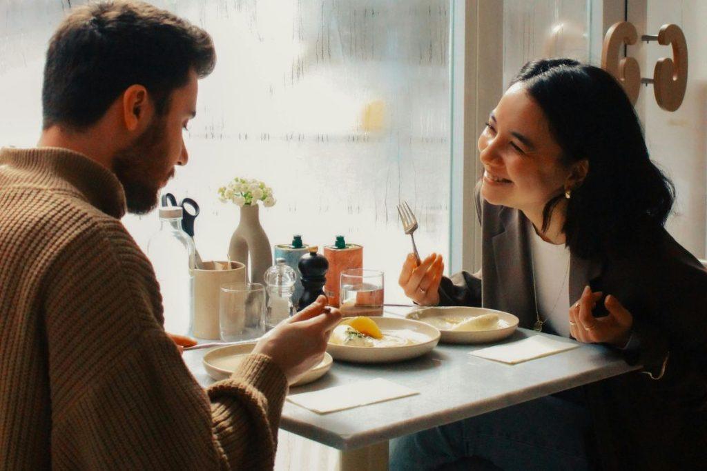 Dalykai, dėl kurių moterys suka galvą, bet vyrams jie nėra svarbūs. Ką užsisakyti vakarienei